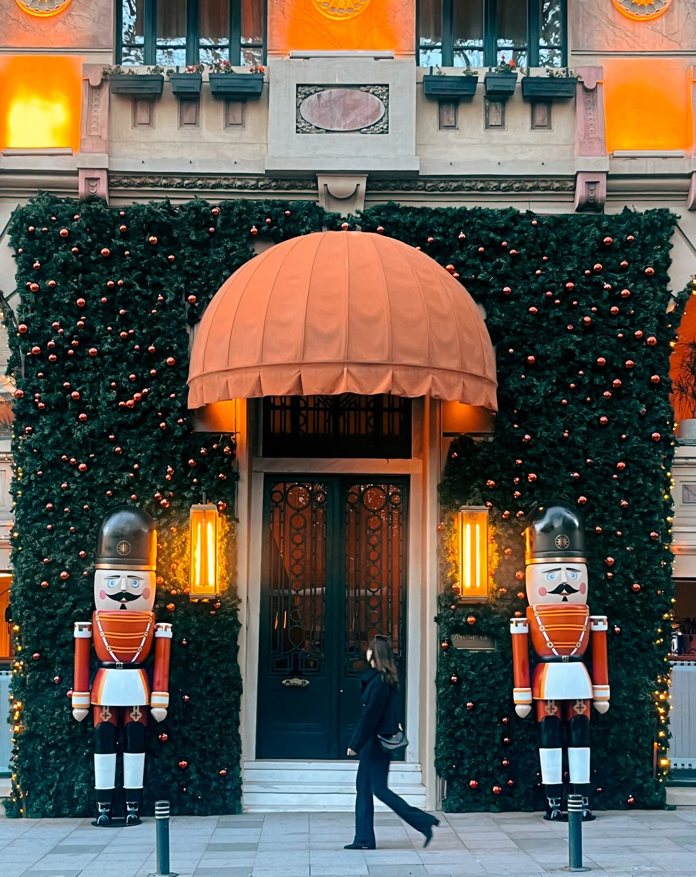 Station Nutcrackers for Grand Entrances