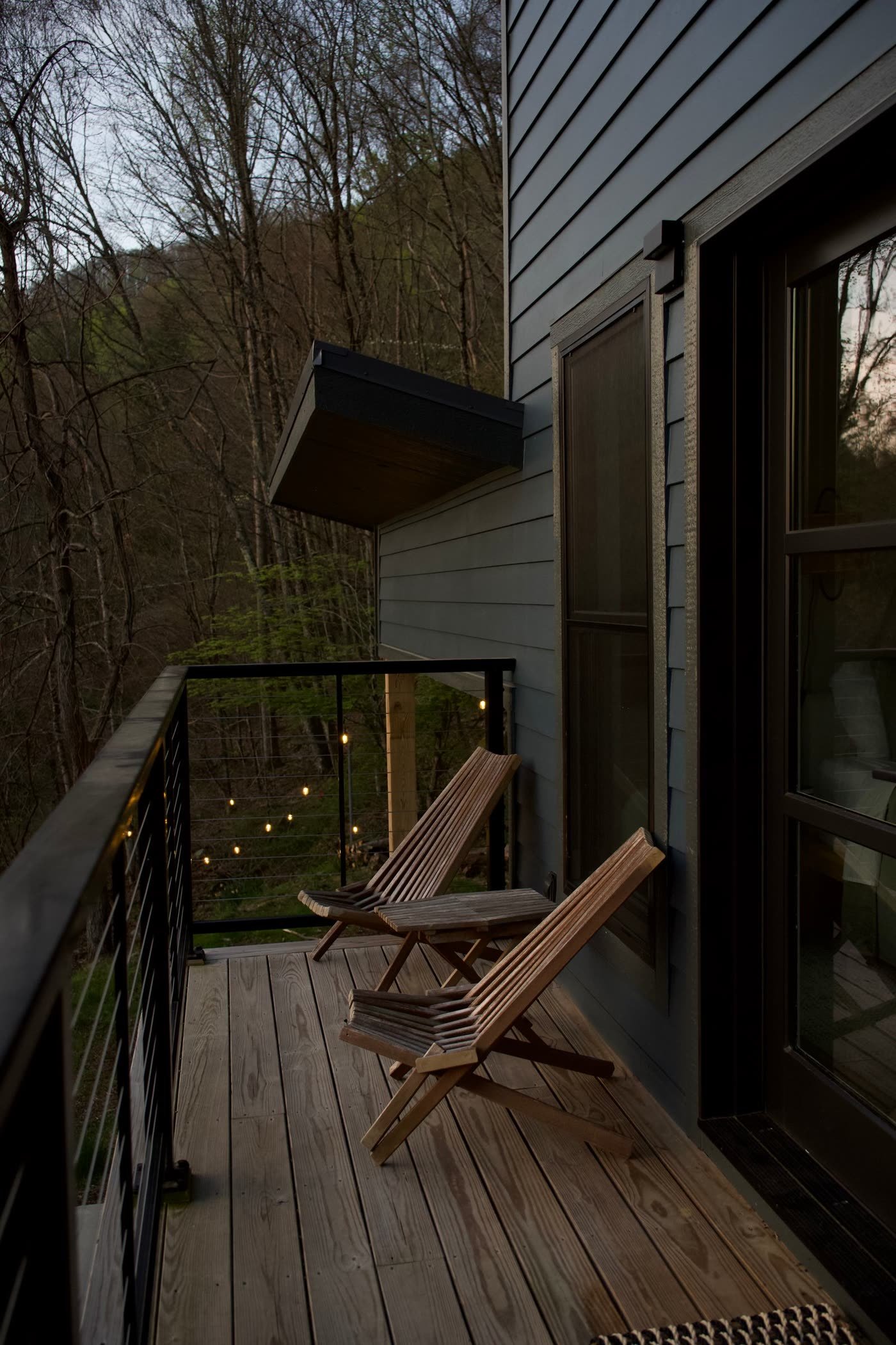 Smart-Zoned Deck Lighting