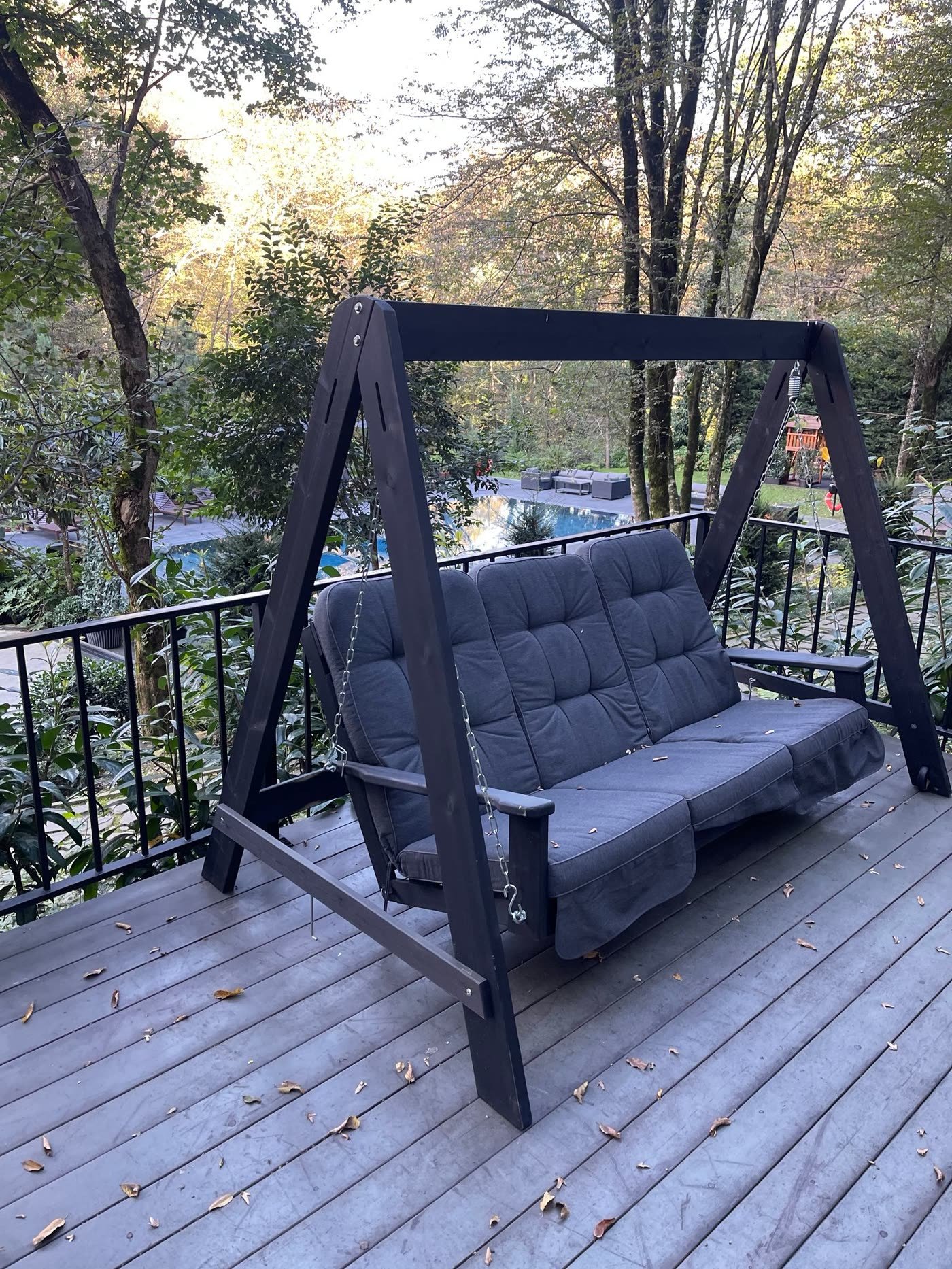 Pallet Porch Swing