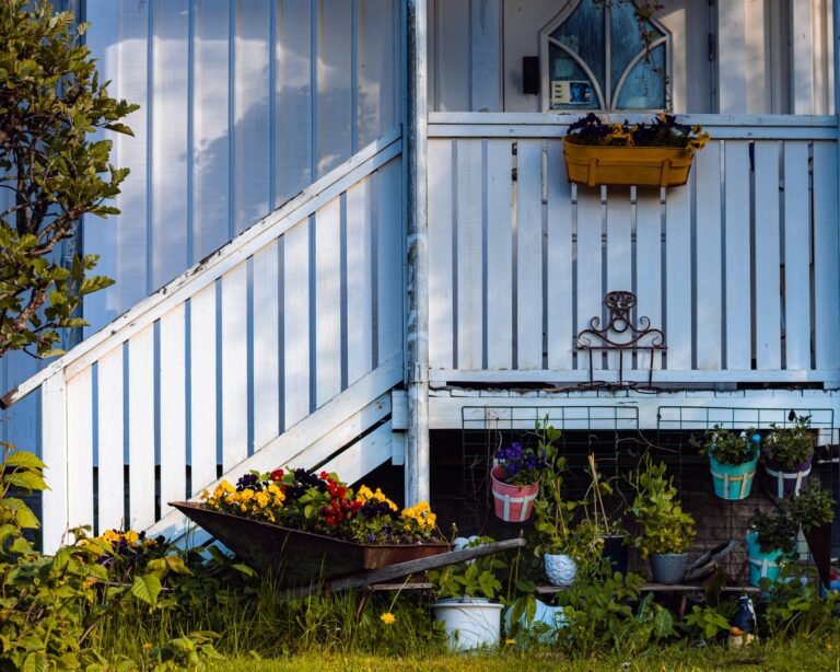 summer porch planter ideas - Cozy Patio Home